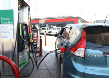Diaco insta a denunciar casos de incumplimiento de apoyo temporal a los combustibles./Foto: MEM.