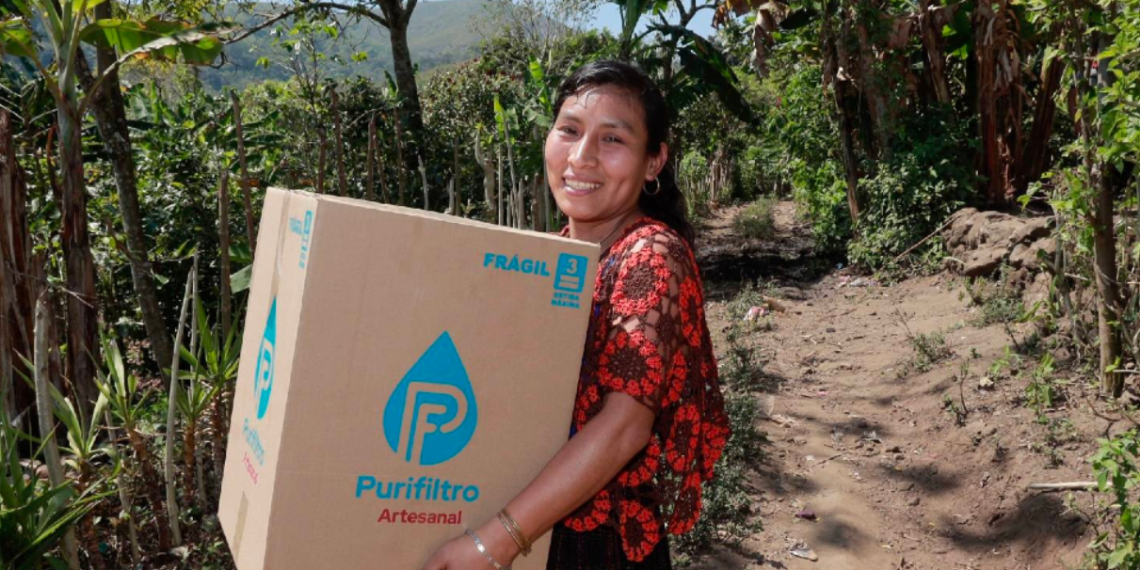 Mano a Mano beneficia a más de 500 mil personas. / Foto: Mides.