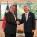Presidentes de Guatemala y Chile en reunión bilateral en Costa Rica.