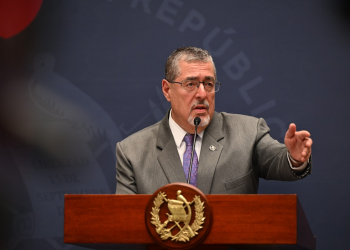 Presidente Arévalo en la ronda. / Foto: Byron de la Cruz