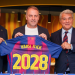 Hansi Flick renueva con el Barcelona hasta 2028