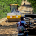 Avanzan trabajos en mejoramiento vial de San Andrés, Petén. / Foto DGC.