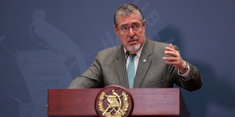 Presidente Bernardo Arévalo manifestó su compromiso en intensificar su trabajo. (Foto: Alex Jacinto)