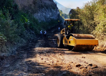 Caminos desarrolla mantenimiento vial preventivo ante la temporada de lluvias./Foto: DGC.