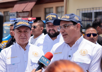 Ministro de Gobernación señaló reducción de homicidios y extorsiones. / Foto: Analí Camey.