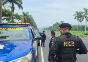 PNC intensifica operativos de seguridad en carretera./Foto: PNC.