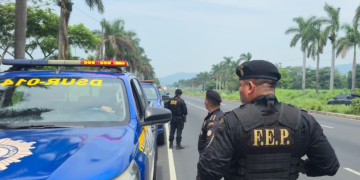 PNC intensifica operativos de seguridad en carretera./Foto: PNC.