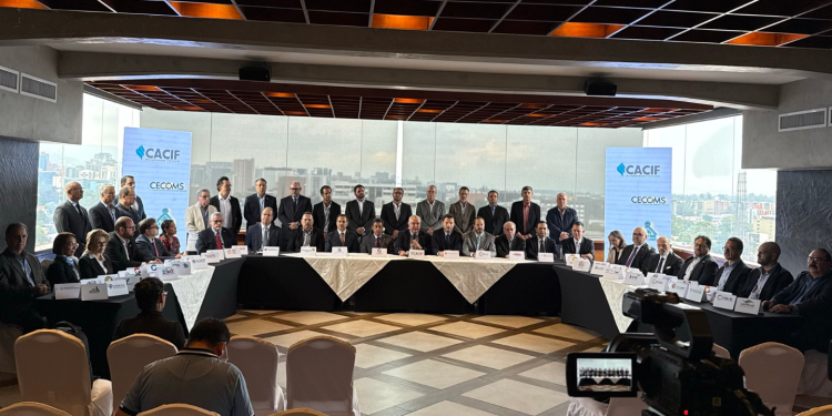 Representantes del sector privado hacen llamado urgente para aprobar la ley de lavado
