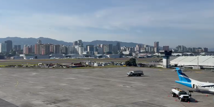 Aeropuerto La Aurora opera con normalidad./Foto: DGAC.