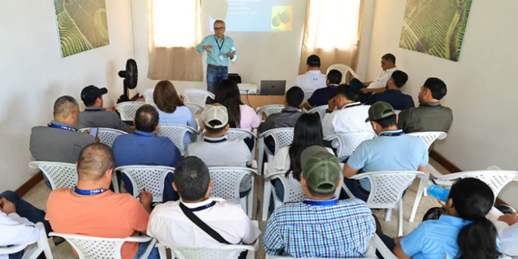 La actividad se desarrolló en la finca Cerro Redondo de Mission, ubicada en Barberena, Santa Rosa. / Foto: MAGA