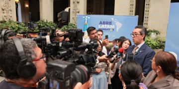 Guatemala podría enfrentar restricciones de no aprobarse Ley contra el Lavado de Dinero