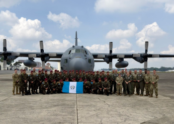 Grupo del Ejército viaja a Estados Unidos en capacitación conjunta de alto nivel./Foto: Ejército de Guatemala.