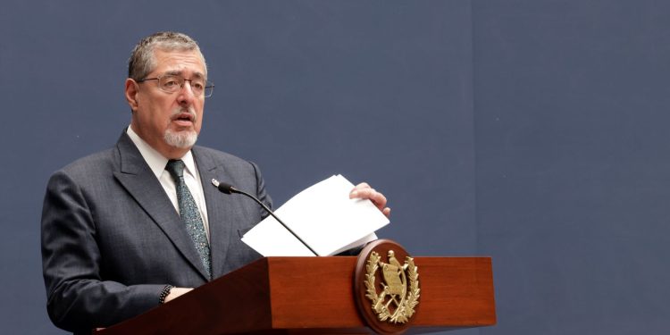 No contar con una ley contra el lavado de dinero es un riesgo para el paísk afirmó el presidente Arévalo.