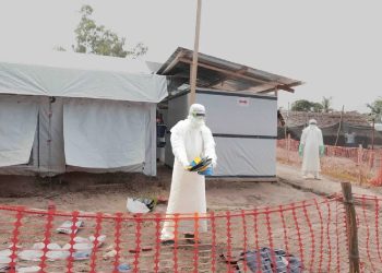 La OMS elevo de álto a muy alto el riesgo de contagio de ébola dentro de la República Democrática del Congo.
