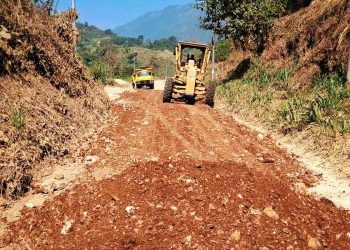 Remoción de derrumbes avanza en la Zona Reina./Foto: CIV.
