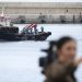 Una mujer que figura entre los cincon franceses que fueron evacuados el domingo del cruceron en Tenerife dio positivo por hantavirus.