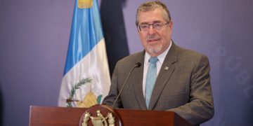 El presidente Bernardo Arévalo, durante La Ronda, asegura que el nuevo fiscal que nombre no estará al servicio de la corrupción.