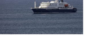 La OMS investiga brote de hantavirus en crucero que salió de Argentina hacia Cabo Verde.