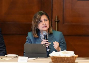 Vicepresidenta envía mensaje al nuevo fiscal general Gabriel García Luna. (Foto: Vicepresidencia)