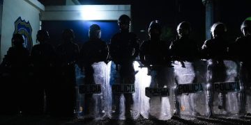 Equipos de seguridad desarrollan operativos en centro carcelario Renovación I. (Foto: Mingob)