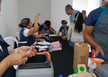 Vacunación contra el sarampión. / Foto: MSPAS.