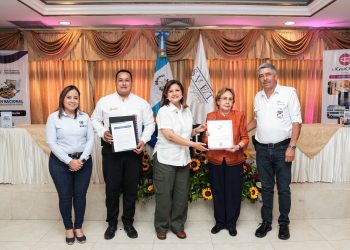 Hotel Gran Chortí y La Molienda de Don Nicolás asumen el compromiso de promover turismo responsable. (Foto: Vicepresidencia)