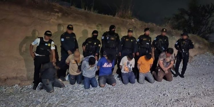 PNC desarticula banda de robafurgones y recupera mercadería en ruta al Atlántico
