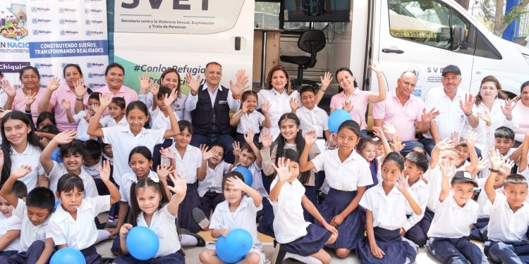 Vicepresidenta desarrolla actividades para la prevención de delitos en Esquipulas. (Foto: Vicepresidenta)