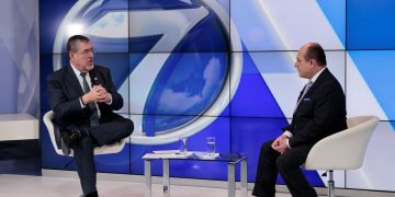 El presidente Bernardo Arévalo señala en entrevista el hallazgo de narcolaboratorio en San Marcos.