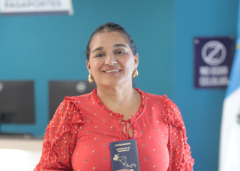 Migración recuerda tener en buenas condiciones el DPI para realizar trámites migratorios. (Foto: IGM)
