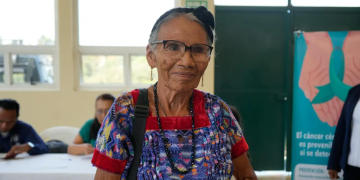 Ministerio de Salud reconoce el trabajo de las abuelas comadronas en su día. (Foto: MSPAS)