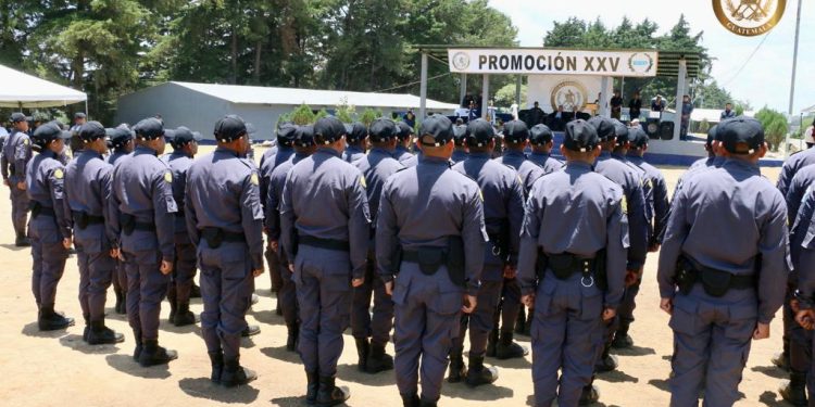 Graduación de la XXV Promoción de Agentes Penitenciarios. / Foto: Sistema Penitenciario.