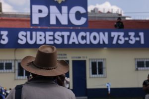 Autoridades del Mingob y PNC inauguran estación y subestación policial en Tecpán, Chimaltenango. / Foto: Analí Camey.