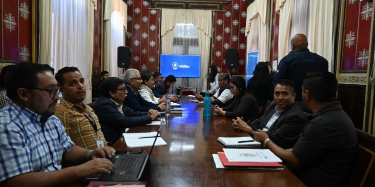 Instalan mesa técnica para mitigar riesgos por deslaves en Almolonga y Quetzaltenango