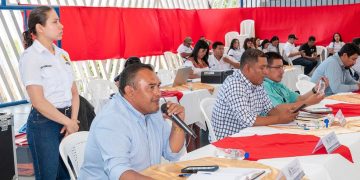 Codede de Baja Verapaz aborda proyectos de inversión, salud y becas para jóvenes