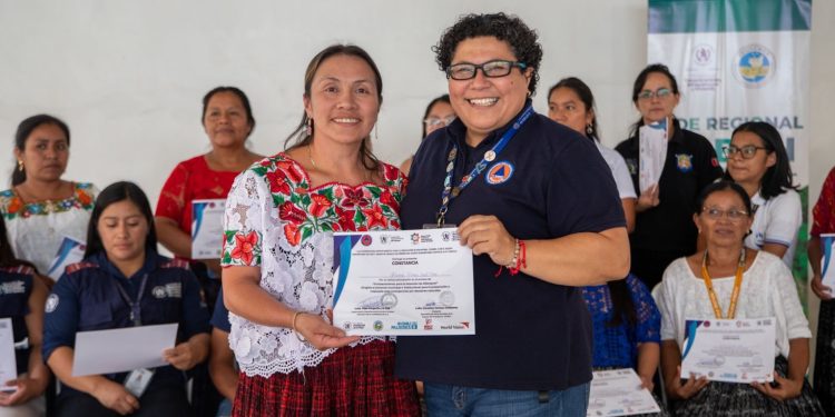 Taller fortalece capacidades en atención y coordinación de albergues en Alta Verapaz