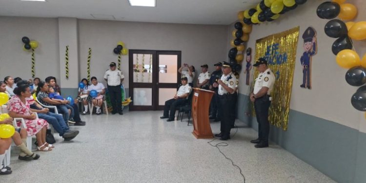 PNC impulsa liderazgo y valores cívicos en certamen “Niño Jefe de Estación 01” en San Sebastián