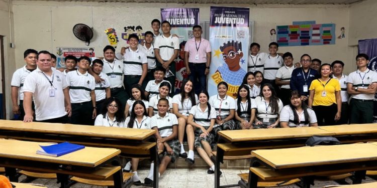 Estudiantes de Champerico se acercan a la planificación pública a través de la PNJ 2025–2040