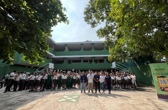 Más de 250 estudiantes participan en taller sobre derechos humanos en Retalhuleu