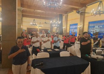 Docentes de educación física fortalecen metodologías de enseñanza en encuentro nacional en Retalhuleu