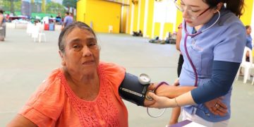Jornada Integral de Salud beneficia a familias de El Asintal, Retalhuleu