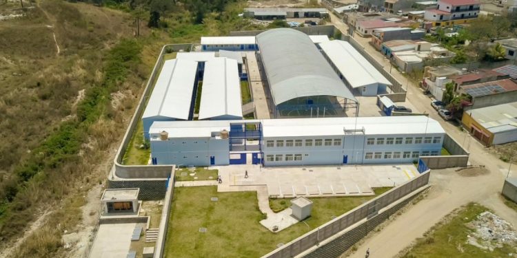 Supervisan infraestructura educativa en Esquipulas, Chiquimula