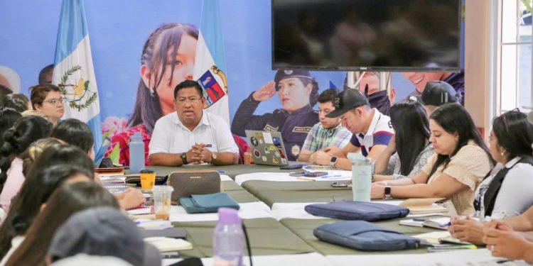 Fortalecen principios éticos y transparencia en jornada dirigida al personal del MAGA en Chiquimula