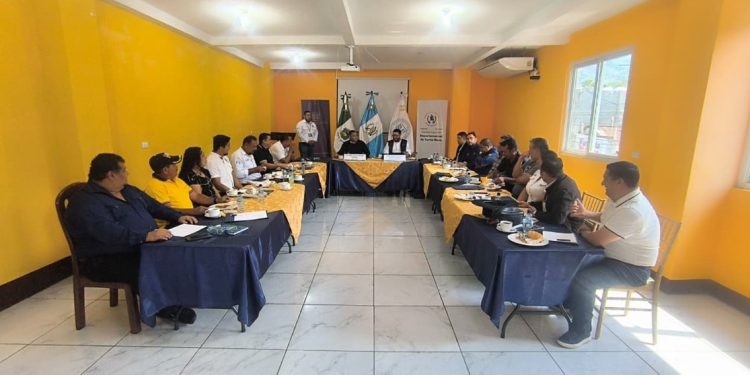 Santa Rosa fortalece conocimientos sobre Ley Electoral y de Partidos Políticos