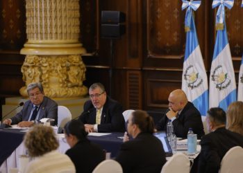 Presidente resalta proyectos de desarrollo social en educación, salud e infraestructura vial