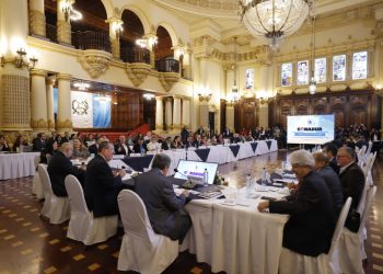 Tercera reunión del Conadur .
