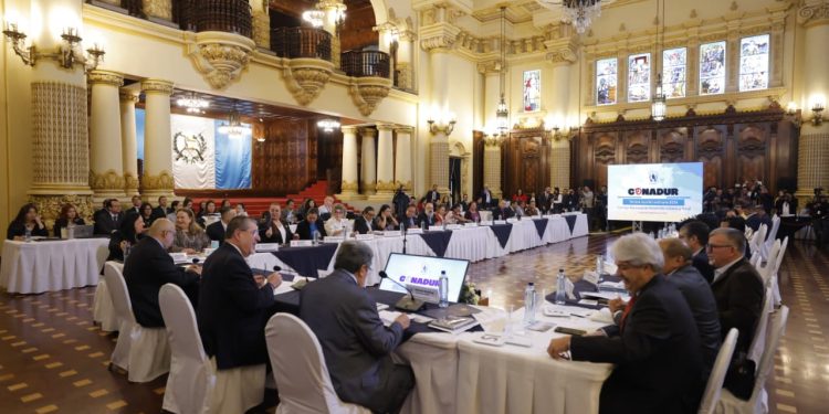 Tercera reunión del Conadur .