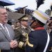 El presidente Bernardo Arévalo participa en la entrega de distinciones a nuevos oficiales a las se hicieron merecedores de estas. /Foto: Alex Jacinto