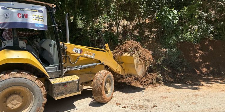La atención a emergencias viales causadas por las lluvias está a cargo de la Dirección General de Caminos y Covial.