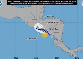 El mapa de la NOAA muestra la trayectoria prevista de la tormenta tropical Cristina.